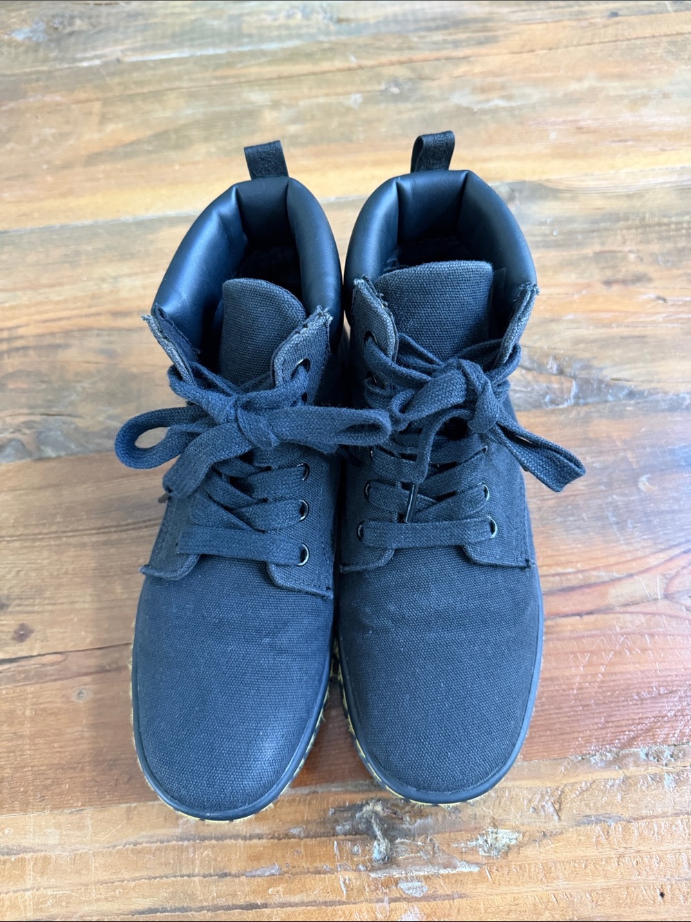 Dr. Martens Sneakers